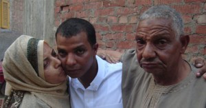 "سيد جابر ابن مدينة ابو كبير" وطباخ السفينة المختطفة يحكى تفاصيل الأيام العصيبة 1 1620112623578