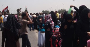عشرات السائقين يقطعون طريق "فاقوس – الحسينية" بسبب رفع الكارتة 1 ارشيف