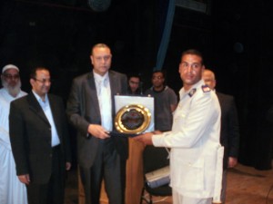تكريم رجال الشرطه.jpg4 تكريم رجال الشرطه.jpg4