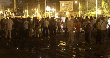 حبس شابين اعترفا بإلقاء مولوتوف على الشرطة فى اشتباكات الاتحادية 1 الاتحاديه