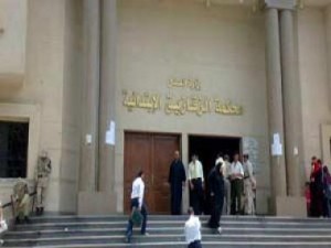 جنايات الزقازيق تؤجل محاكمة رئيس مرور الحسينية بتهمة التربح 1 محكمة-جنايات-الزقازيق-بالشرقية-300x225