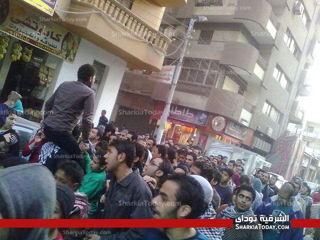 بالفيديو والصور ..انطلاق مسيرات بالزقازيق تطالب بإسقاط حكم المرشد 4 486066_426123060789164_1430786318_n