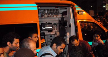 الإسعاف تنتشل جثة طفلة ورجلين فى حادث قطار أرض اللواء 1 s620121224820