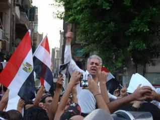 التيار الشعبى يدين إستخدام العنف.. ويؤكد: تجاهل الرئيس يزيد من غضب الشعب 1 تيار شعبى حمدين