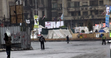 المعتصمون بالتحرير يشكلون فرقاً لتنظيف الميدان 1 التحرير