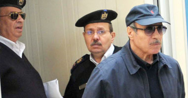 الأموال العامة تبدأ إلغاء قرارات منع رموز نظام مبارك من التصرف بأموالهم 1 اللواء حبيب العادلى وزير الداخلية السابق