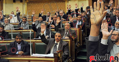 "المصرى لحقوق المرأة" يطالب "الشورى" بـ"اعتذار رسمى" بعد موقفه من "التحرش" 1 جلسه