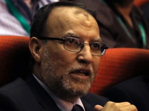العريان: هناك رموز سياسية تسعي لنهب ما تبقى من ثرواتنا …وعلي الأحزاب الاستعداد للانتخابات القادمة ببرامج واقعية 1 عصام العريان