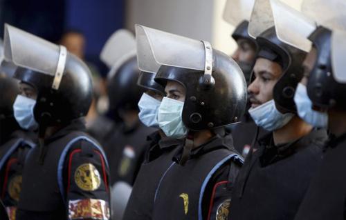 اصابة قائد قوات الامن الأمركزي والقبض علي 3 متظاهرين في الأحداث التي شهدتها "الزقازيق" أمس 1 قوات الامن
