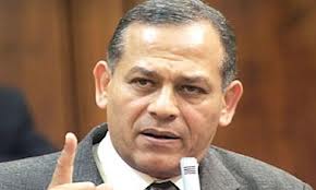 السادات يعرب عن تخوفه من علاقة إيران والإخوان ويحذر الرئيس من الدخول فى تحالف عسكري 1 محمد أنور السادات، رئيس حزب الإصلاح والتنمية