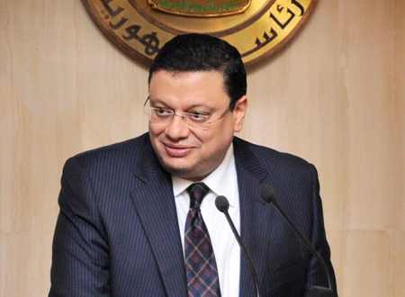 «الرئاسة»: لم نقبل شروط «جبهة الإنقاذ» وليس لنا علاقة بالتصالح مع «رموز مبارك» 1 ياسر على رئاسة