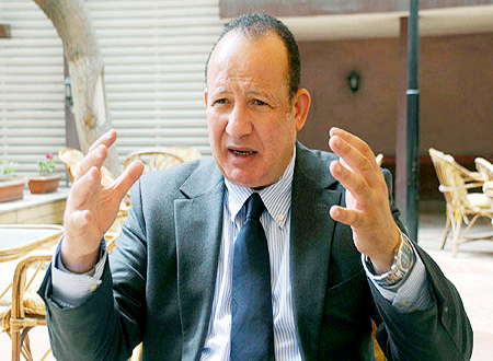 «حسين عبد الغني» يعلن استقالته من «الإنقاذ».. ويؤكد: «الجبهة» فشلت تماماً 1 2