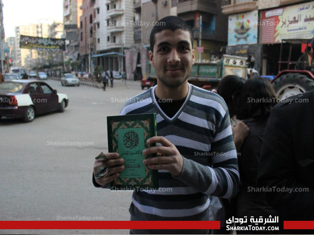 بالصور : "اقرأ قرآنك" حملة "جدد حياتك" لعدم الانشغال بالسياسة عن تلاوة القرآن 4 36