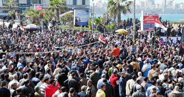 انطلاق مسيرة حاشدة من القائد إبراهيم تدعو للعصيان المدنى بالإسكندرية 1 ALEX