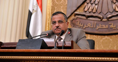 رئيس "الشورى" لـ"نائب وفدى": "أنت هتزعقلى وتشلألى" 1 أنت هتزعقلى وتشلألى