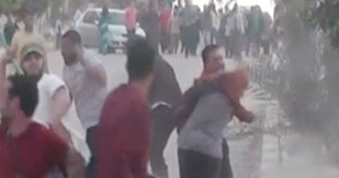 دعوة لمليونية أمام مكتب الإرشاد بالمقطم اعتراضاً على سحل الفتيات 1 صفع فتاة من قبل الإخوان بالمقطم