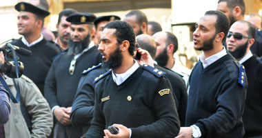 ضباط الشرطة الملتحون ينظمون وقفة احتجاجية أمام دار الإفتاء 1 ضباط الشرطة الملتحون