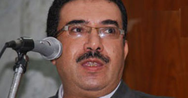 مختار العشرى: حكم وقف الانتخابات تعدٍ سافر على السلطة التنفيذية 1 مختار العشرى رئيس اللجنة القانونية بحزب الحرية والعدالة