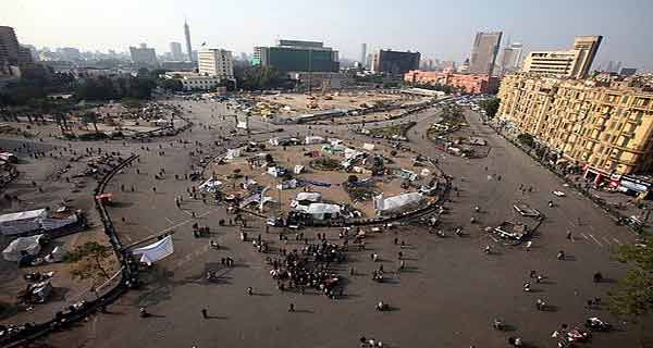هدوء نسبي بميدان التحرير قبيل فعاليات جمعة "الفرصة الأخيرة" 1 1