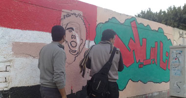 رسوم جرافيتى لحركة 6 أبريل أمام منزل الرئيس بالزقازيق 1 1