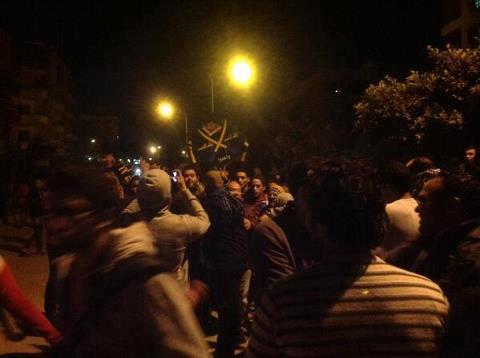حزب الدستور يفتح مقره بالمقطم لإستقبال المصابين أمام مكتب الإرشاد 1 O