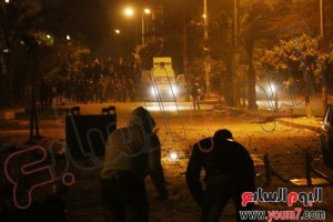 الليلة.. رؤساء تحرير وفضائيات يجتمعون للرد على "موقعة المقطم" 1 f