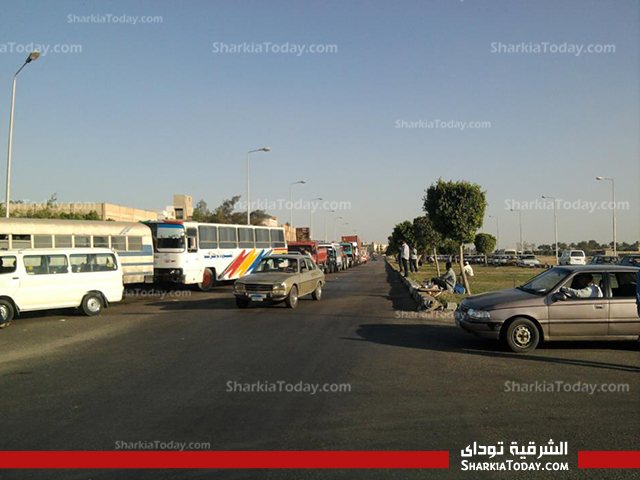 بالصور : أصحاب محطات البنزين يهددون بقطع الطرق المؤديه للعاشر 2 solar2