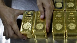 سعر الذهب ينخفض الى ادنى مستوى له منذ 30 عاما 1 اسعار الدهب