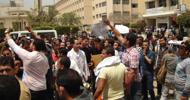 "الضبطية القضائية" تثير الجدل داخل جامعة الزقازيق.. الطلاب: سلاح لقمعنا.. والأمن: لن نكون أداة فى يد أى نظام.. والقانون لحماية الجامعة وأبنائها 1 تثير الجدل
