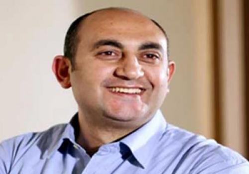 خالد على: ليس مِن حق الرئيس الحصول على قروض إلا بعد تشكيل النواب 1 خالد على