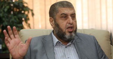 "الشاطر" يغادر "الإرشاد" وسط حراسته الخاصة ويرفض الإدلاء بتصريحات 1 وسط حراسته الخاصة ويرفض الإدلاء بتصريحات