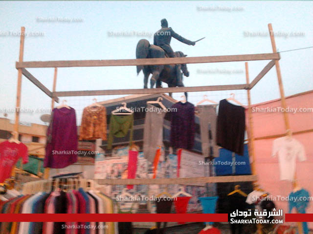 ميادان عرابي بالزقازيق يتحول الي "سويقه" في ظل غياب الأمن والمحليات 1 2
