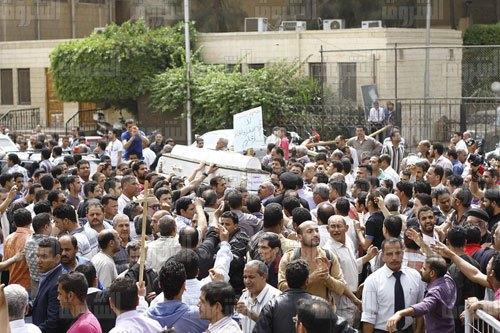 تعزيزات أمنية تتجه إلى «الكاتدرائية» للسيطرة على الموقف 1 6