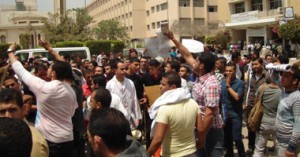 اتحاد طلاب حقوق يحمل "الشيحى" مايحدث داخل جامعة الزقازيق 1 وزير التعليم بجامعة الزقازيق