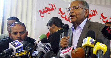 رفعت السعيد لـ"مرسى": حان الوقت لوضع حد لظلم المستبد وسحق رأسه 1 رفعت السعيد لـ