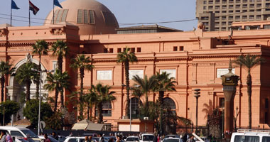 مجهولون يلقون "المولوتوف" على المتحف المصرى بالتحرير 1 على المتحف المصرى بالتحرير