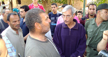 لليوم الثانى أهالى المجندين المختطفين يواصلون أفراحهم بالشرقية 1 لليوم الثانى أهالى المجندين المختطفين