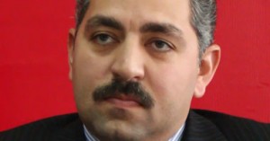 "الألتراس" ينسحبون بعد تدمير القاعة.. ويشعلون الشماريخ 1 وزير الرياضة