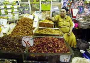 «الغرفة التجارية»: 40% زيادة فى أسعار سلع رمضان.. و50% عجزًا فى الياميش 1 Aamish-Ramadan1565