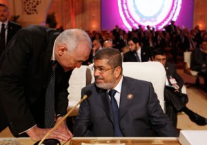 «مرسى» يدعو إلى سياسات جديدة لتعزيز التعاون بالقارة الإفريقية 1 morsy-araby