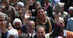 إضراب عمال النظافة بمنيا القمح