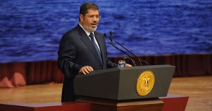 دعوى أمام القضاء الإدارى تطالب بسحب وإسقاط الجنسية عن محمد مرسى 1 الرئيس مرسي