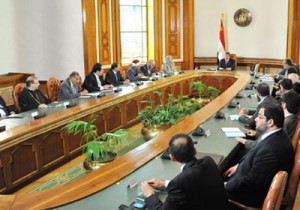 مرسي يناقش أزمة السد الأثيوبي مع ممثلي القوى السياسية