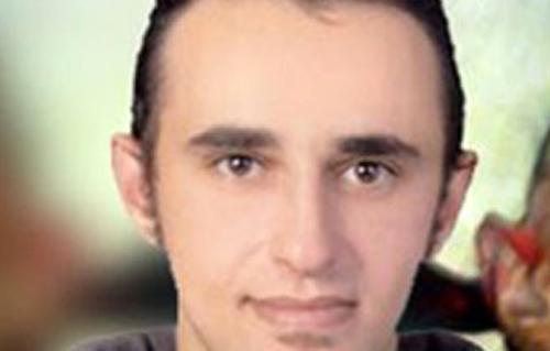بعد رفع الجلسة للمداولة.. أهالي المتهمين بقضية قتل خالد سعيد يحاولون الاعتداء على والدته داخل قاعة المحكمة 1 1