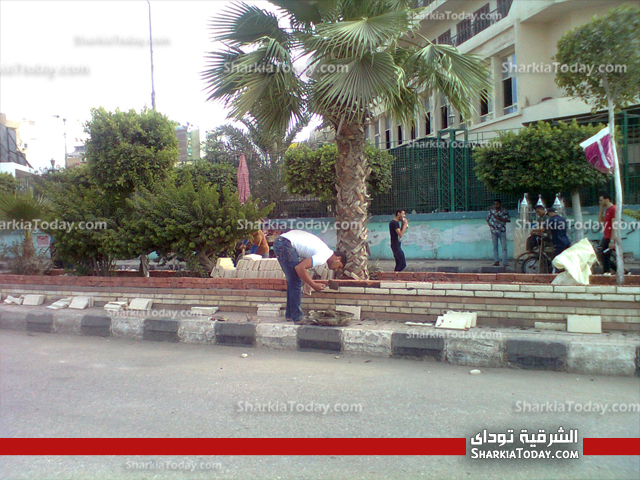 بالصور...عملية تجميل غير مبرره بالشارع المؤدي لمنزل مرسي بالزقازيق 2 1