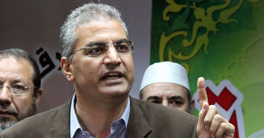 عصام سلطان: الحوار بين القوى السياسية يجب أن يستمر فى إطار السلمية 1 S620131217822