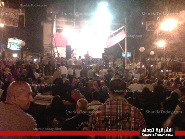 بالصور : تحت عنوان " لم الشمل " القوي الثورية تقيم حفل غنائي امام مبني محافظة الشرقية 1 888