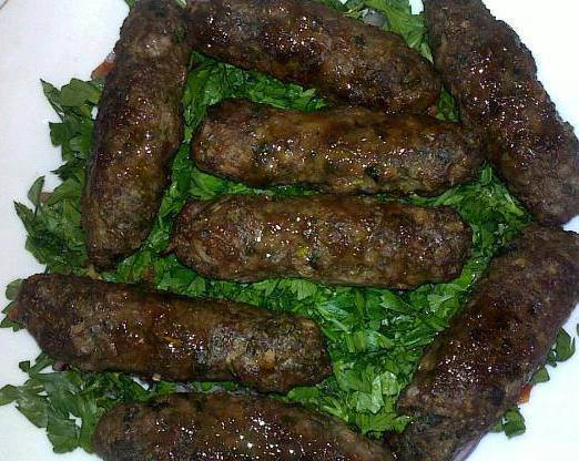 طريقة عمل كفتة علي الفحم 1 1000750_10152045315888219_1442109355_n