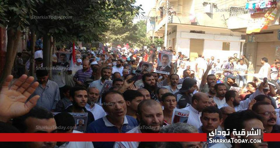 بالصور ... مسيرت بشوارع" أبو كبير " تطالب بسقوط حكم العسكر وترفع شارة رابعه 2 1