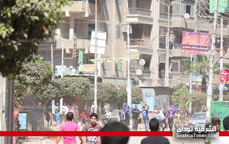 بالصور .. اشتباكات "عنيفة" بين الإخوان والأهالي بالزقازيق 3 299